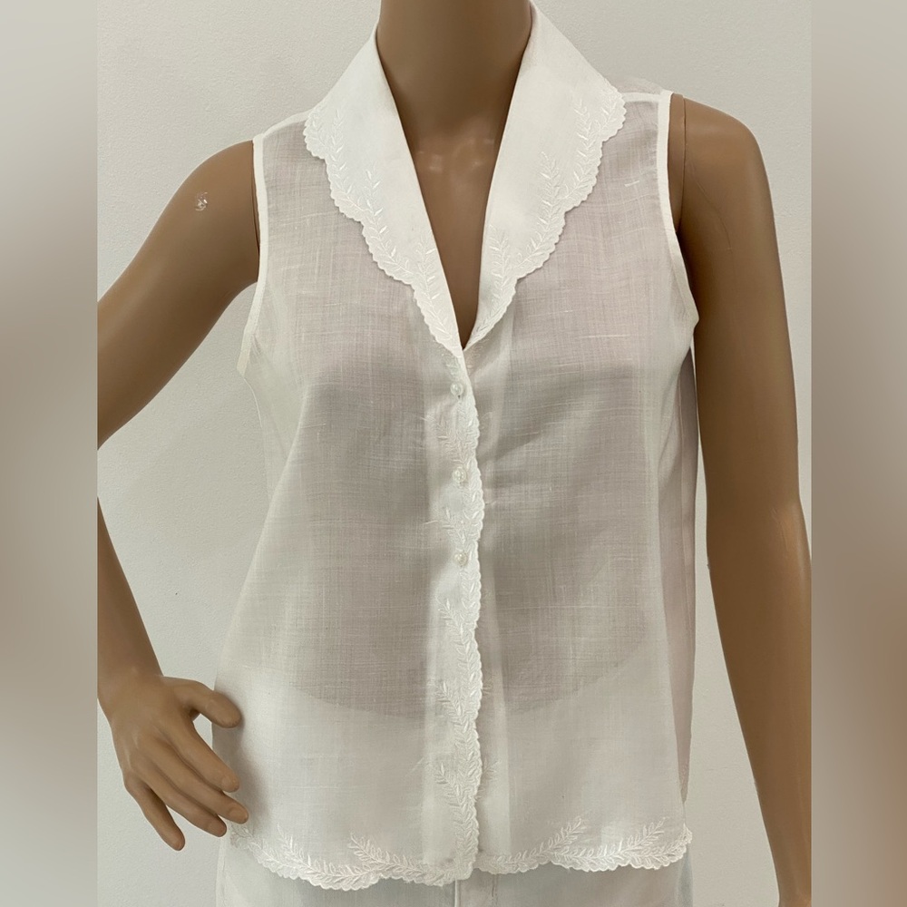 Crisp White, Pretty and Elegant White Sleeveless Embroidered Blouse, Size XS/S